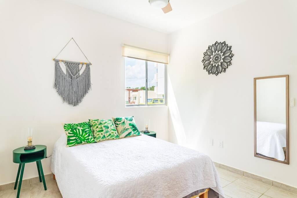 Lovely Cozy Apt W/Pool 2 Bedrooms. Great Location! Puerto Morelos Dış mekan fotoğraf
