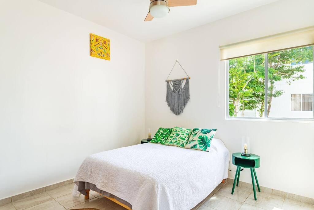Lovely Cozy Apt W/Pool 2 Bedrooms. Great Location! Puerto Morelos Dış mekan fotoğraf