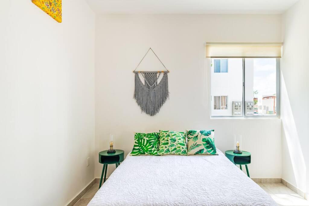 Lovely Cozy Apt W/Pool 2 Bedrooms. Great Location! Puerto Morelos Dış mekan fotoğraf